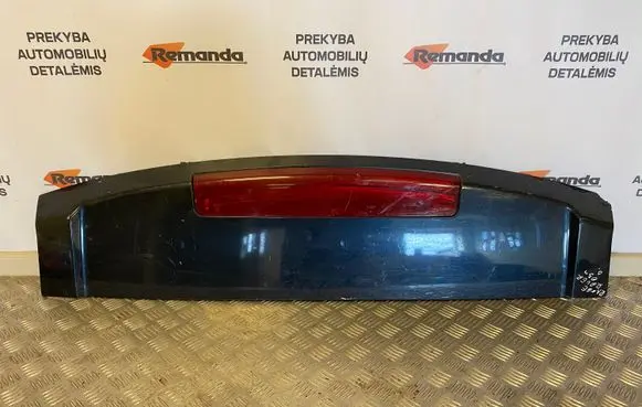 Tailgate/trunk spoiler