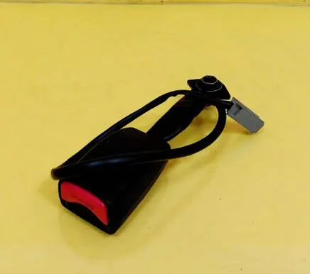 Mazda 5 Front seatbelt buckle 