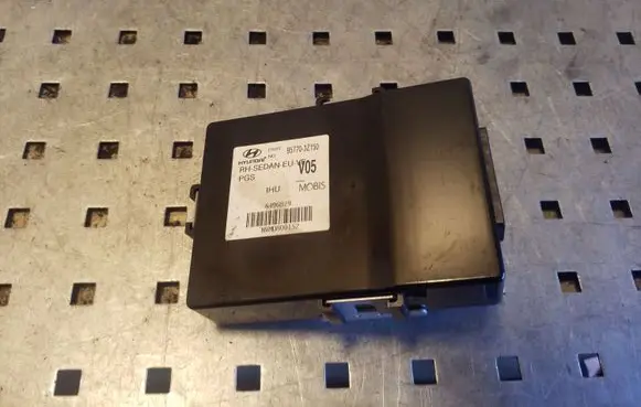 Hyundai i40 Other control units/modules 957703Z150