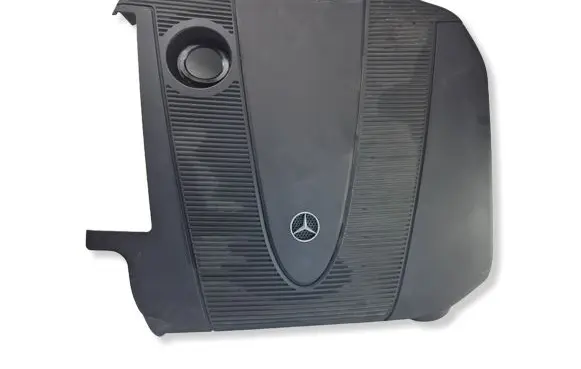 Mercedes-Benz C W203 Engine cover (trim) A6460102367