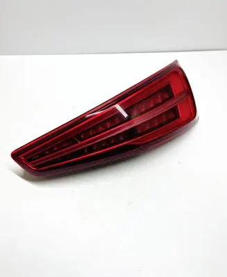 Audi Q3 8U Tailgate rear/tail lights 8U0945094