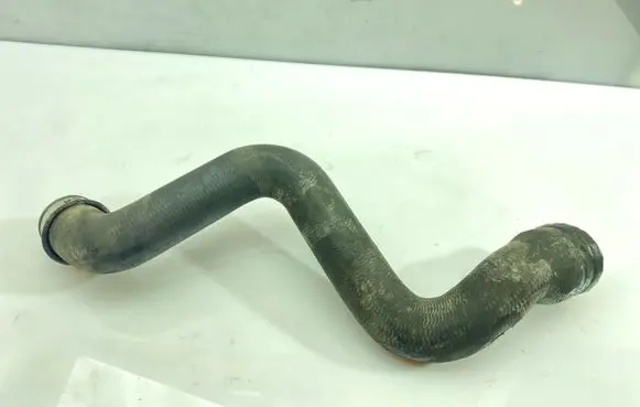 Mercedes-Benz GL X164 Engine coolant pipe/hose A1645014782