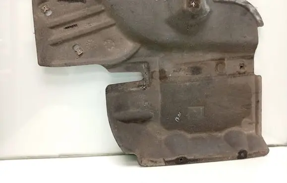 Engine splash shield/under tray