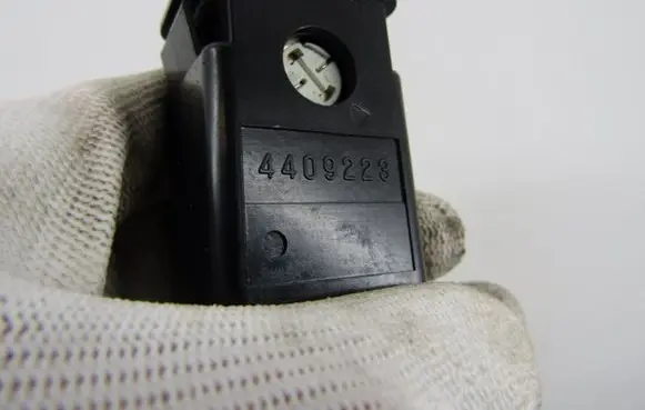 Saab 9-3 Ver1 Fog light switch 4409223