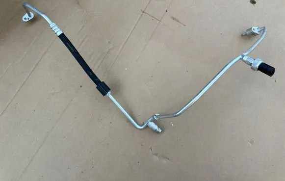 Audi Q3 F3 Air conditioning (A/C) pipe/hose 5QF820741N