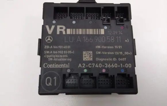 Mercedes-Benz GLA W156 Door control unit/module A1669014001 A1669028305
