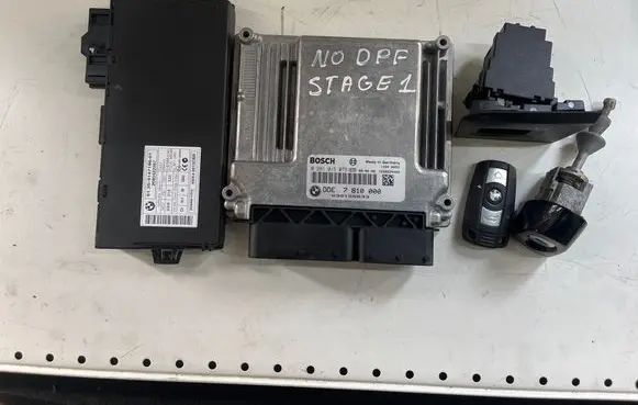 BMW 3 E90 E91 Engine ECU kit and lock set 7810000 0281015075 030156633