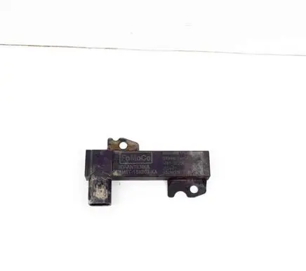 Ford Focus Keyless system antenna 5WK49706 8M5T15K603KA