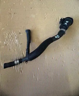 Ford Kuga II Oil fill pipe 9671044880