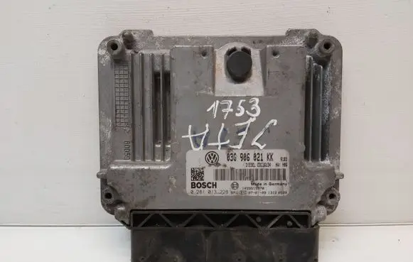 Volkswagen PASSAT B6 Engine control unit/module 03G906021KK
