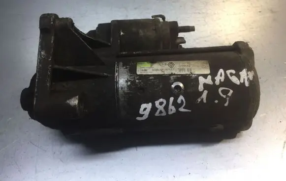 Renault Megane II Starter motor 820033125 D7R49