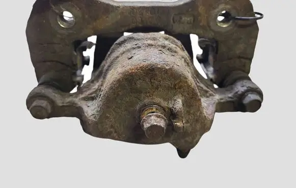 KIA Carens I Front brake caliper