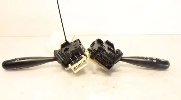 Toyota Yaris Light switch