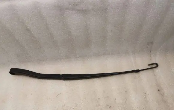 Audi A8 S8 D2 4D Front wiper blade arm 4D1955408K