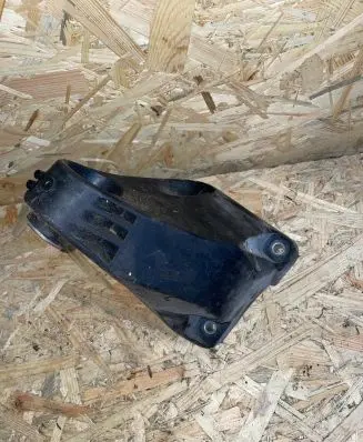 Mercedes-Benz E W213 Engine mounting bracket A6542230100