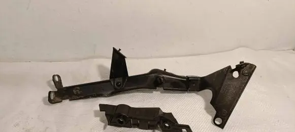 Audi A4 S4 B8 8K Fender mounting bracket 8K0821135C 8K0807283