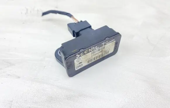 Renault Scenic III - Grand scenic III ESP acceleration yaw rate sensor 479305259R 10170106943