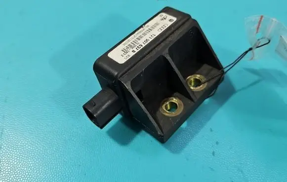 Audi A3 S3 8L ESP acceleration yaw rate sensor 1J0907657B IMPRK1522969