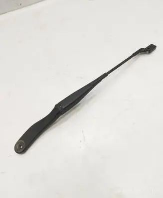 Volvo V50 Front wiper blade arm 8623159