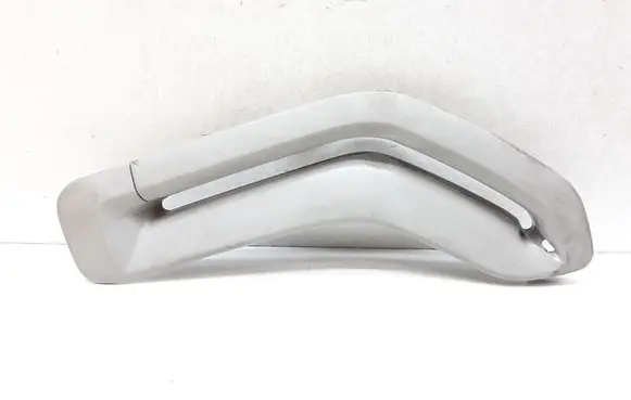 Volvo XC70 Seat belt trim 