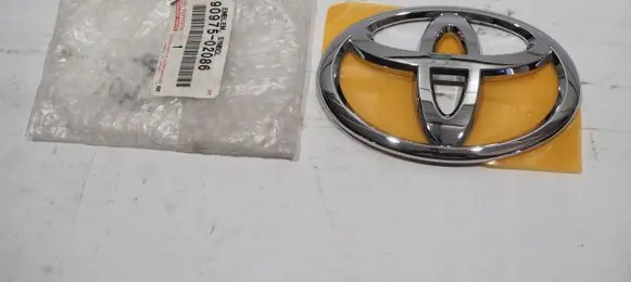 Toyota Verso Manufacturers badge/model letters 9097502086