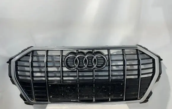 Audi Q3 F3 Front bumper upper radiator grill 83A853651B 83A853651C 7047701