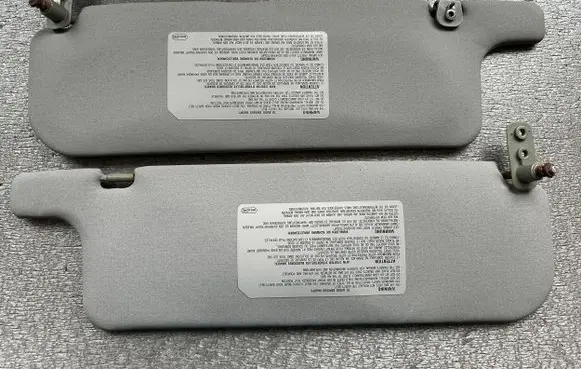 Sun visor