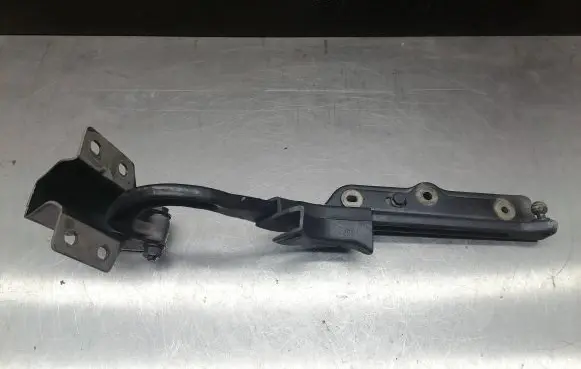 Mercedes-Benz CLK A208 C208 Tailgate/trunk/boot hinge 2087500121