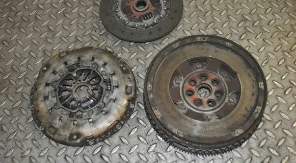 Suzuki Grand Vitara II Clutch set kit 67J00