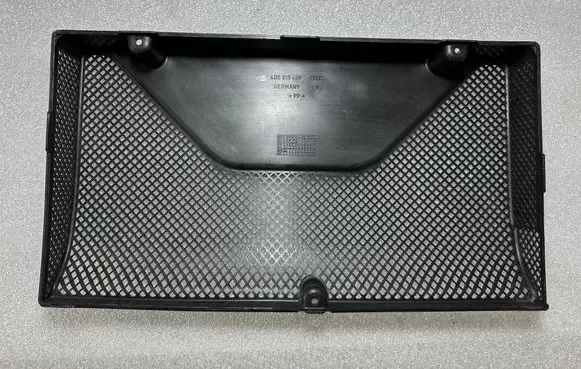 Audi A8 S8 D2 4D Other engine bay part 4D0819408