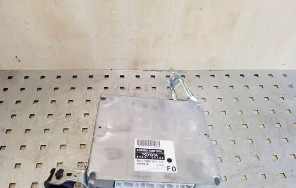 Toyota Corolla Verso AR10 Engine control unit/module 89661OF100 MB1758007623