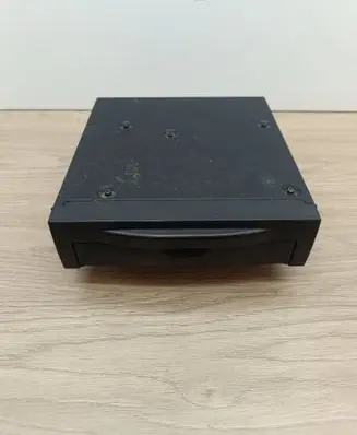 Volvo XC90 CD/DVD changer 31337203 11149033 3AF439L