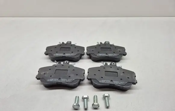 Mercedes-Benz C W202 Brake pads (front) A0054204620