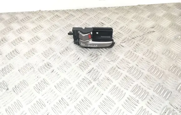 Suzuki Swift I Rear door interior handle