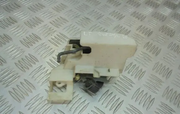 Hyundai Sonata Rear door lock