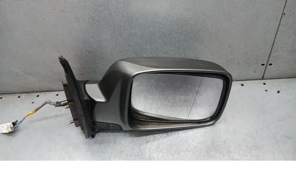 Nissan X-Trail T30 Front door electric wing mirror 