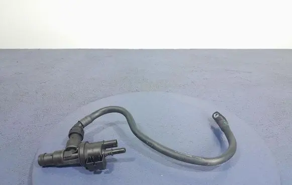 BMW X3 E83 Air intake hose/pipe 8665234
