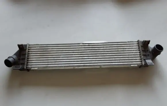 Volvo V60 Intercooler radiator 31338471