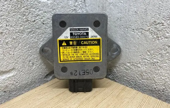 Lexus GS 300 350 430 450H ESP acceleration yaw rate sensor 8918330070