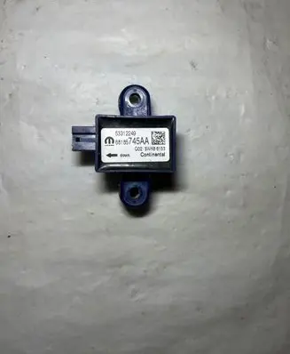 Chrysler Pacifica Airbag deployment crash/impact sensor 68185745AA 53312249