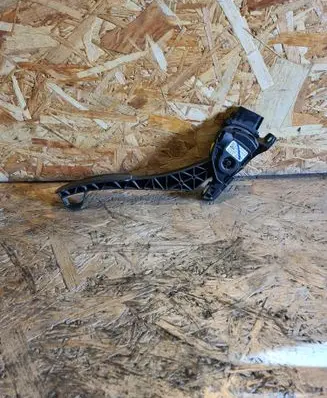 Volvo V70 Accelerator throttle pedal 30715175 6PV00954800