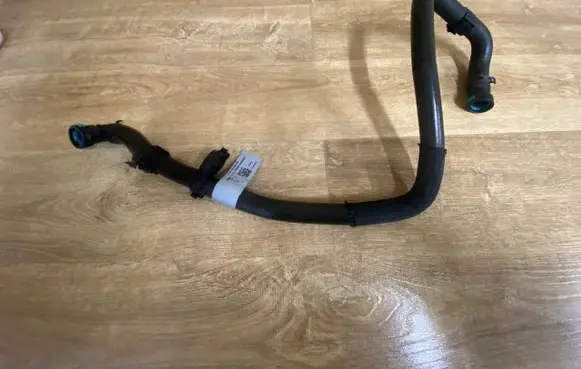 Jaguar F-Pace Engine coolant pipe/hose JX7318C266AB 20042018
