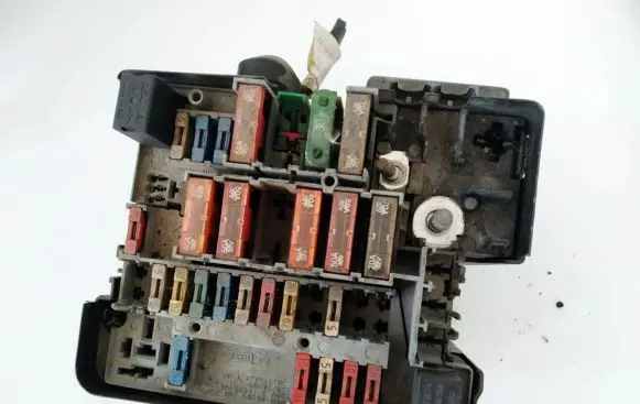 Citroen Xsara Picasso Fuse box set 9628024480 311559