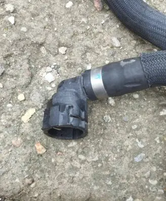 Ford Mondeo MK V Engine coolant pipe/hose