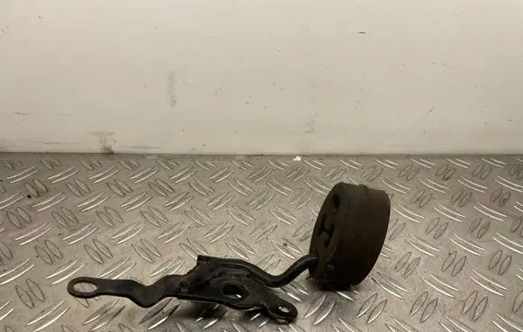 Muffler mount bracket/holder