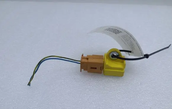 Suzuki SX4 S-Cross Airbag deployment crash/impact sensor 3893061M20