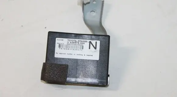 Toyota Avensis T270 Immobilizer control unit/module 8978405020
