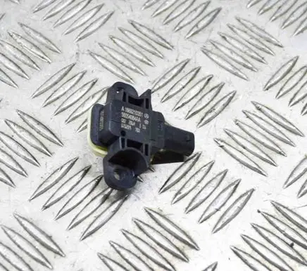 Mercedes-Benz GL X166 Airbag deployment crash/impact sensor 56054084AA A1668210351