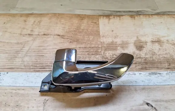 Hyundai Santa Fe Rear door interior handle