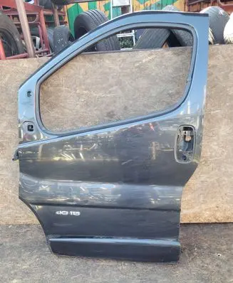 Opel Vivaro Front door